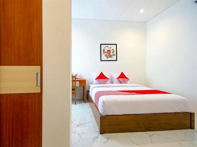 Super Oyo 13I9 88 Exclusive Guesthouse Kejayan Exterior foto
