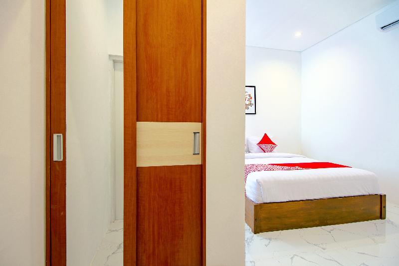 Super Oyo 13I9 88 Exclusive Guesthouse Kejayan Exterior foto